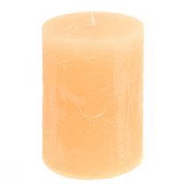 Stearinlys aprikos lys fargede søylelys 85×120mm 2stk