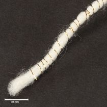 gjenstander Hvit ullsnor med gulltråd 5m x 5mm med ståltråd til dekorasjon og hobbyarbeid