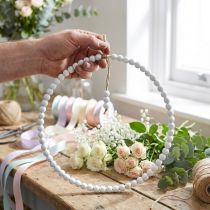 gjenstander Dekorativ krans med hvite perler Ø28 cm, sett med 4 deler - Allsidig hengende dekorasjon for vår-, bryllups- og vintagedekorasjoner