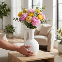 gjenstander Dekorativ vase hvit blomstervase med håndtak keramikk H26cm