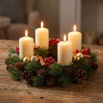 gjenstander Adventskrans, grankrans med naturlige og kunstige kongler, grønn dørkrans Ø30 cm, julepynt