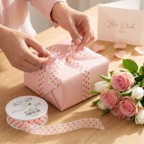 gjenstander Gavebånd med hjerter, ideelt for kreative innpakningsideer og personlige gaver, 2,5 cm bredt, 15 m langt