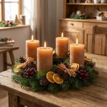 gjenstander Ensfargede karamellsøylelys 70×100 mm Sett med 4 - Rustikk dekorasjon, lang brennetid, brune lys for hygge
