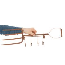 gjenstander Rusten metallkrokskinne, dekorativ høygaffel, hagedekorasjon, 4 kroker, 62 cm
