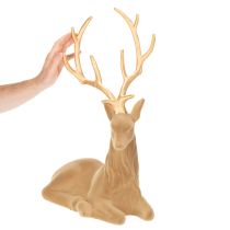 gjenstander Dekorativ figur av en liggende hjort med gevir, flokkdekorasjon, 58 cm