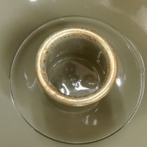 gjenstander Konisk lysestake i metall, grågull, H9,5 cm