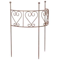 gjenstander Halvsirkelformet espalier med hjerteornament. Perfekt for rustikk hagedekorasjon. 42 cm
