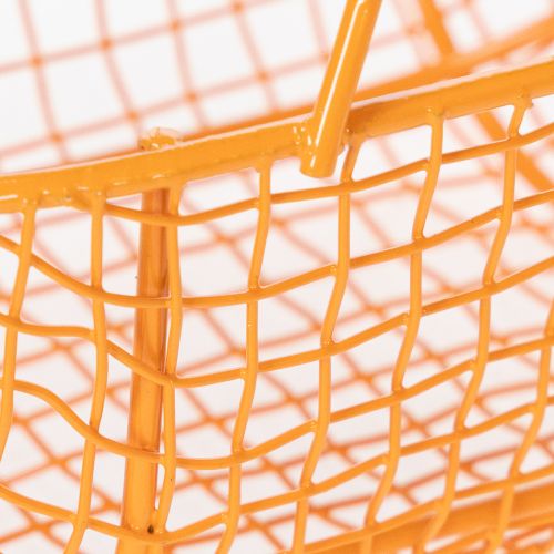 gjenstander Trådkurv med trehåndtak. Praktisk design. Ideell for vårdekorasjoner, hjem og kontor. 17 cm, 6 deler.