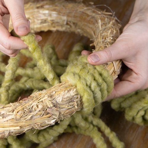 gjenstander Fluffy Mirabell-filtsnor, ull, grønn, 25 m dekorativt bånd til blomsterdekorasjon, dekorasjon, håndverk, DIY