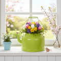 Dekorativ tekanne i metall, eplegrønn - blomsterpotte - Ø20 cm H15 cm - allsidig hagedekorasjon og gaveidé | Floristik24.no