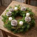 Cedar kjegler kuttet som rose
